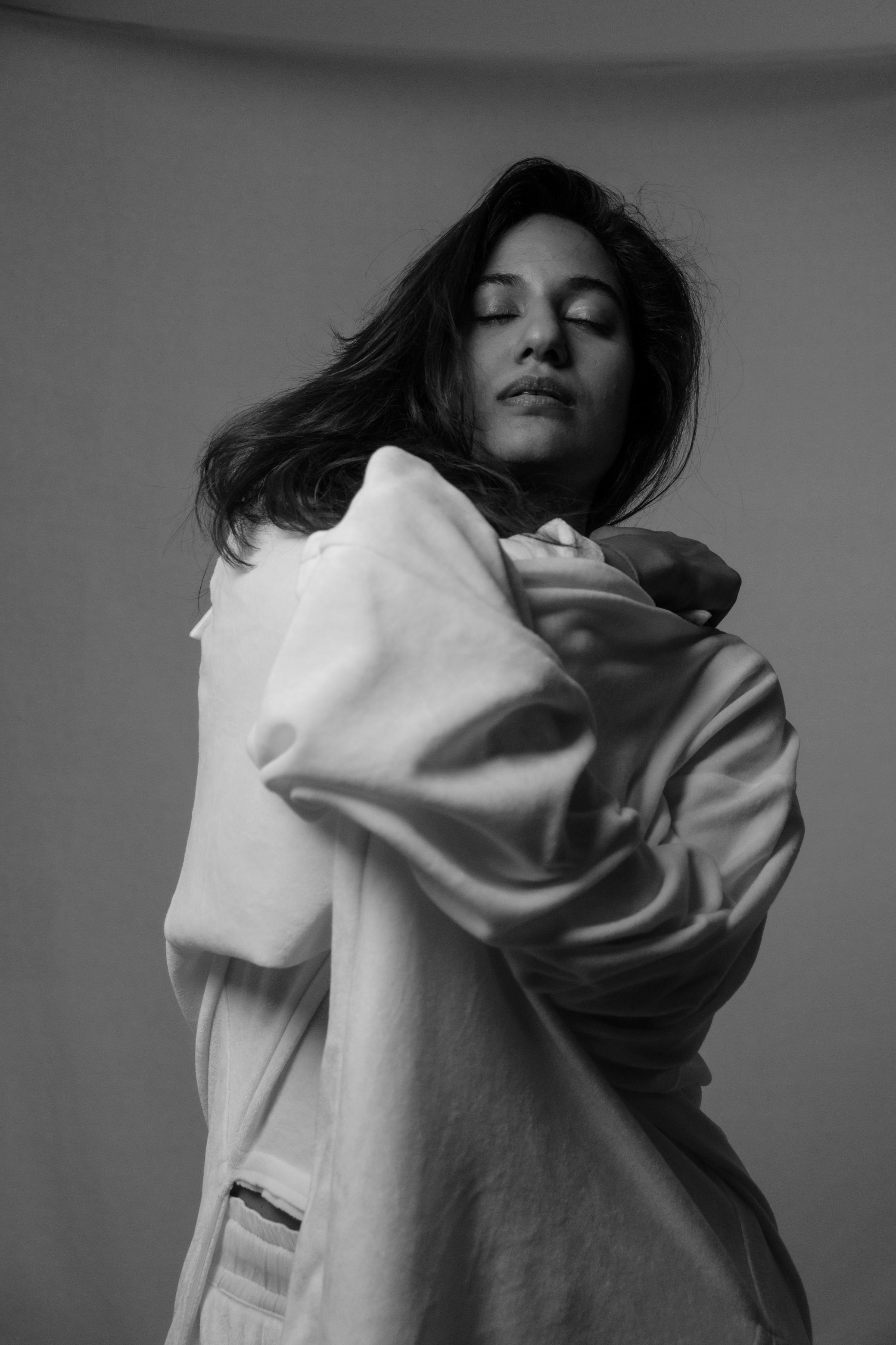 VAARI - THE  VELVETINE SHIRT